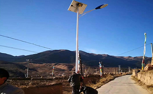 伊吾智慧路灯安装必备设计要素：打造高效智能的城市照明系统