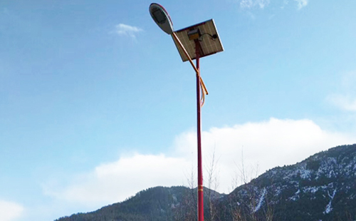 如何选择高质量的伊吾太阳能路灯材料：全方位指南