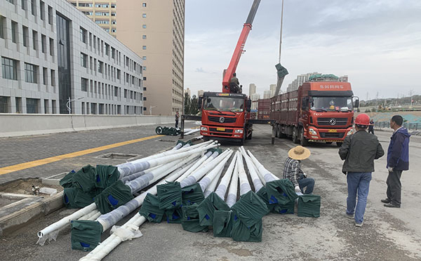 农村伊吾太阳能路灯安装全解析：庭院伊吾太阳能路灯施工指南